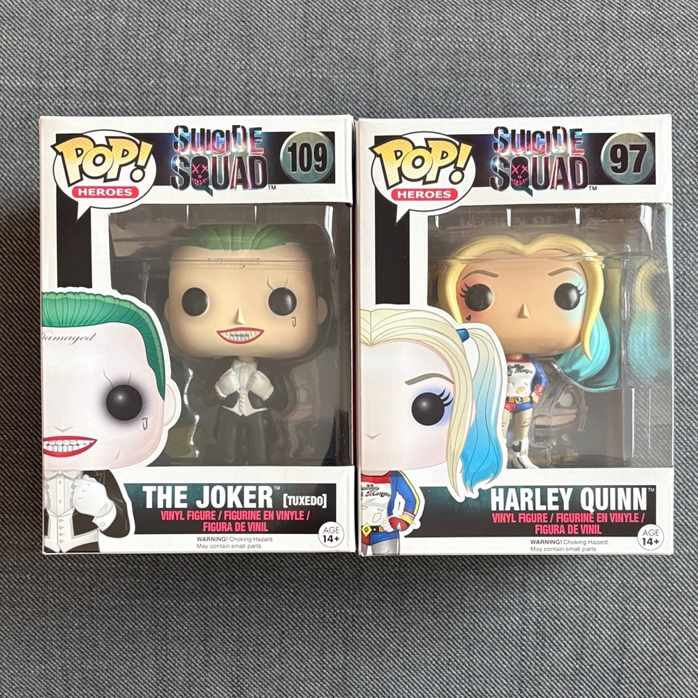 Suicide Squad Joker and Harley Quinn Vinyl Figures